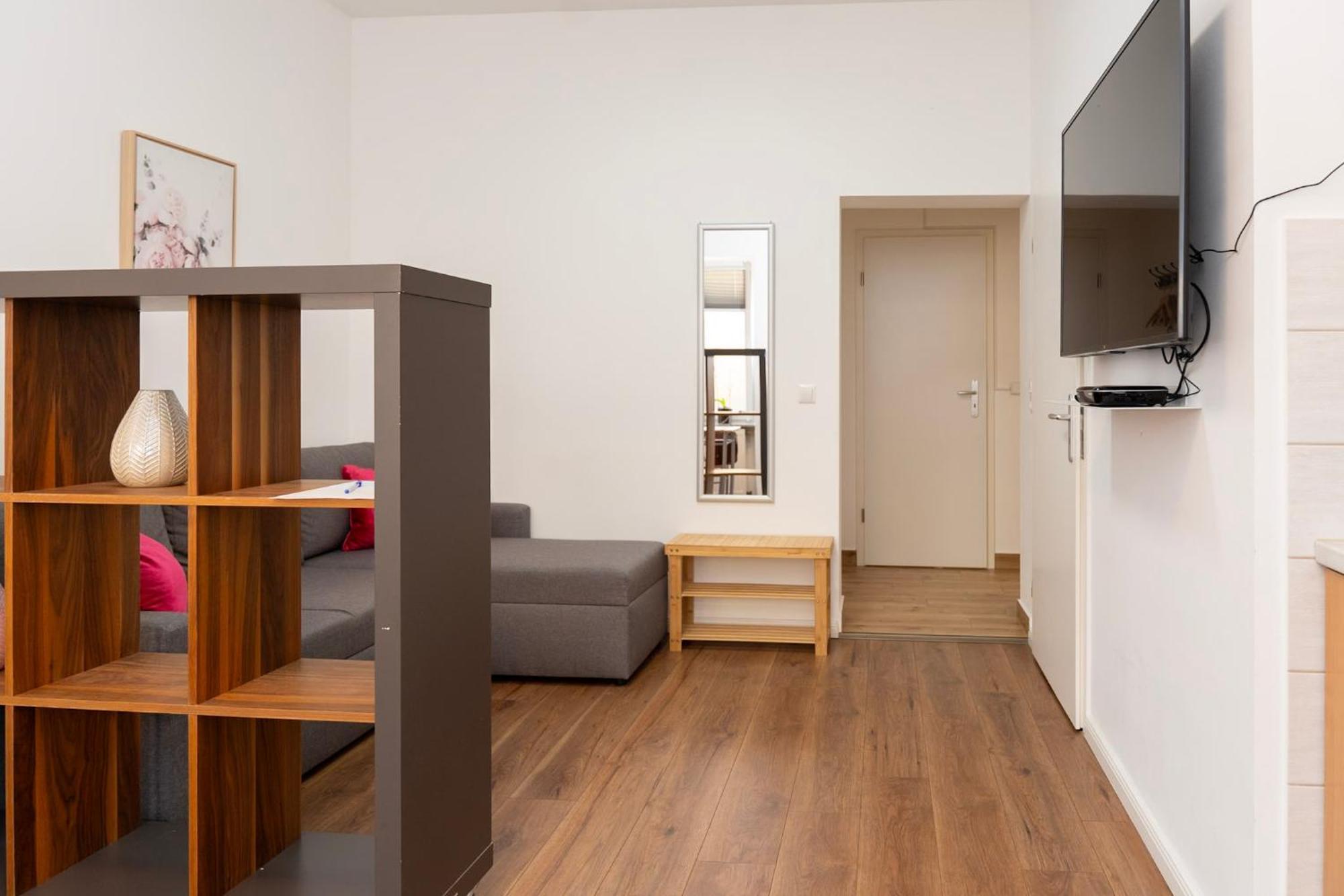 Cosy Nest - Apartment By Comfort Housing Falkensee Buitenkant foto
